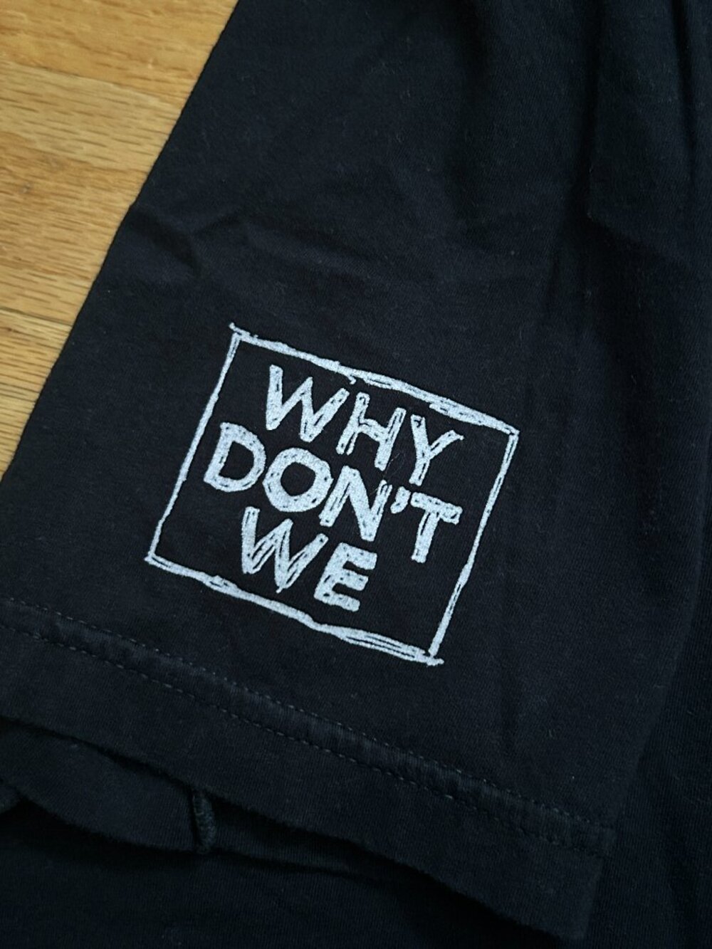 Why Don't We Black Concert T-Shirt Women's Large Pink "What Am I" Graphic - Picture 4 of 6